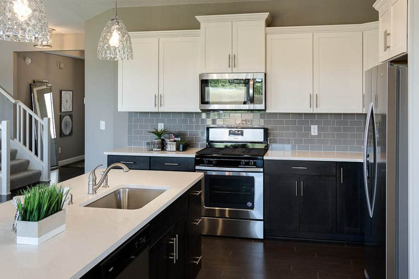 Model Home Kitchen 2