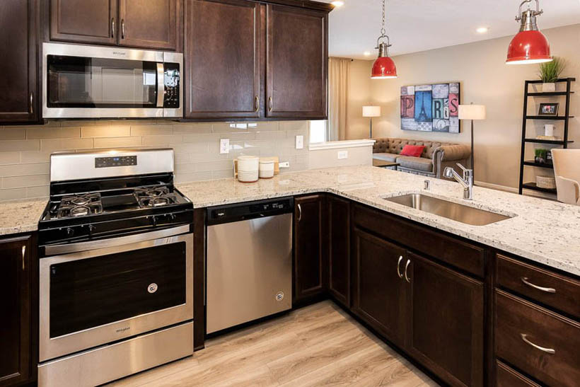 Model Home Kitchen 4